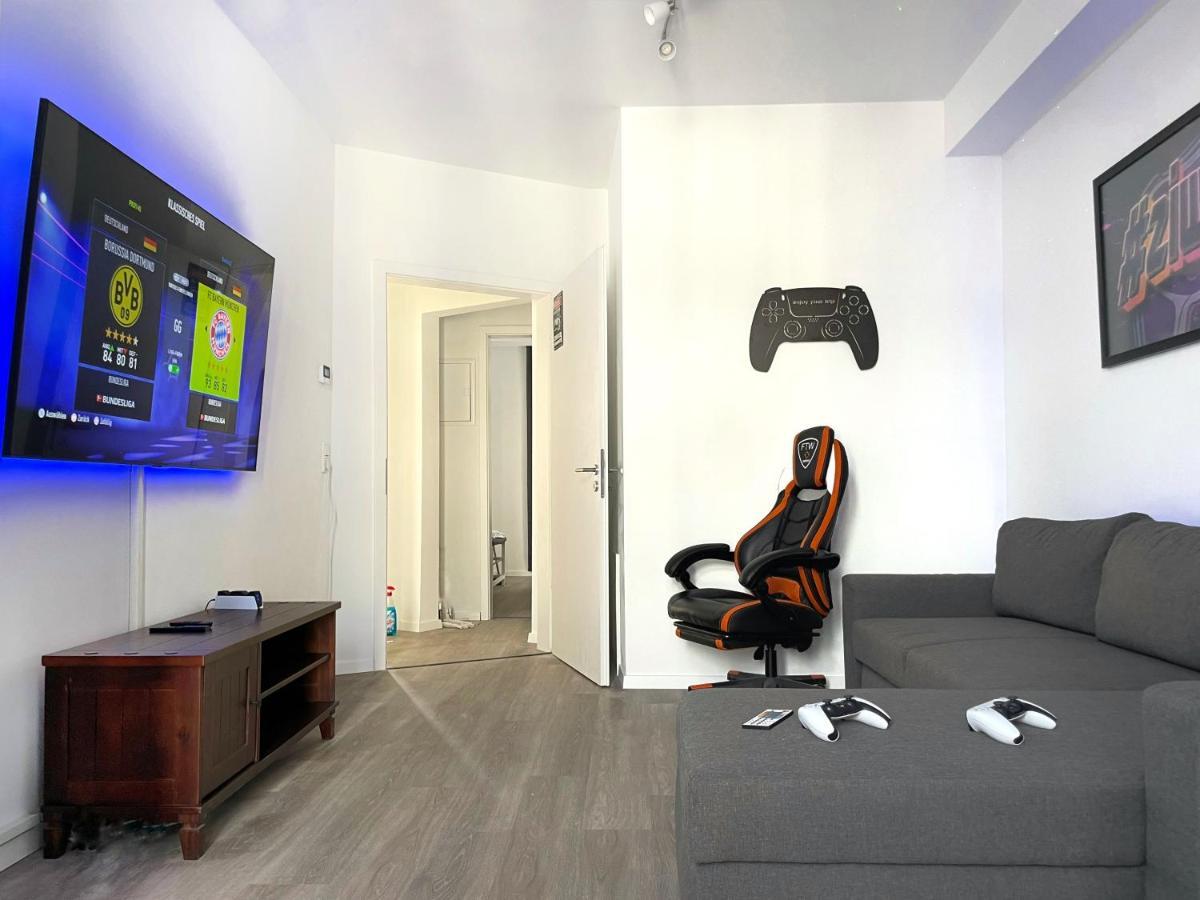 Jaybnb - Gaming Apartment Ps5 65 Zoll 4K Tv Wohnung Mit Balkon ドルトムント エクステリア 写真